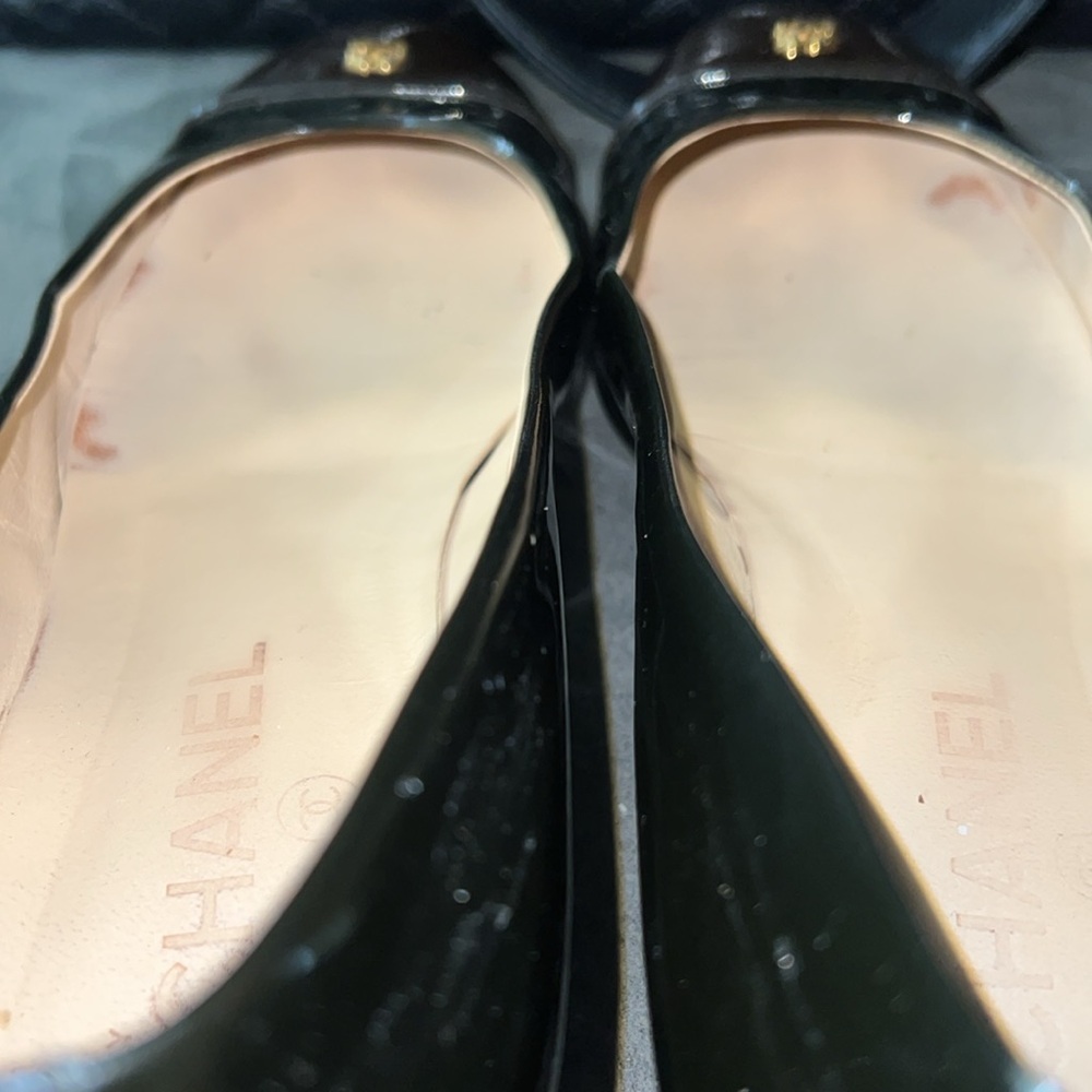 CHANEL Black Patent Leather Cap-Toe Ballet Flats - Picture 9 of 16
